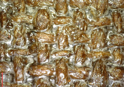 Zdjęcie przedstawia zbliżenie na sploty płótna, na którym obraz został namalowany.